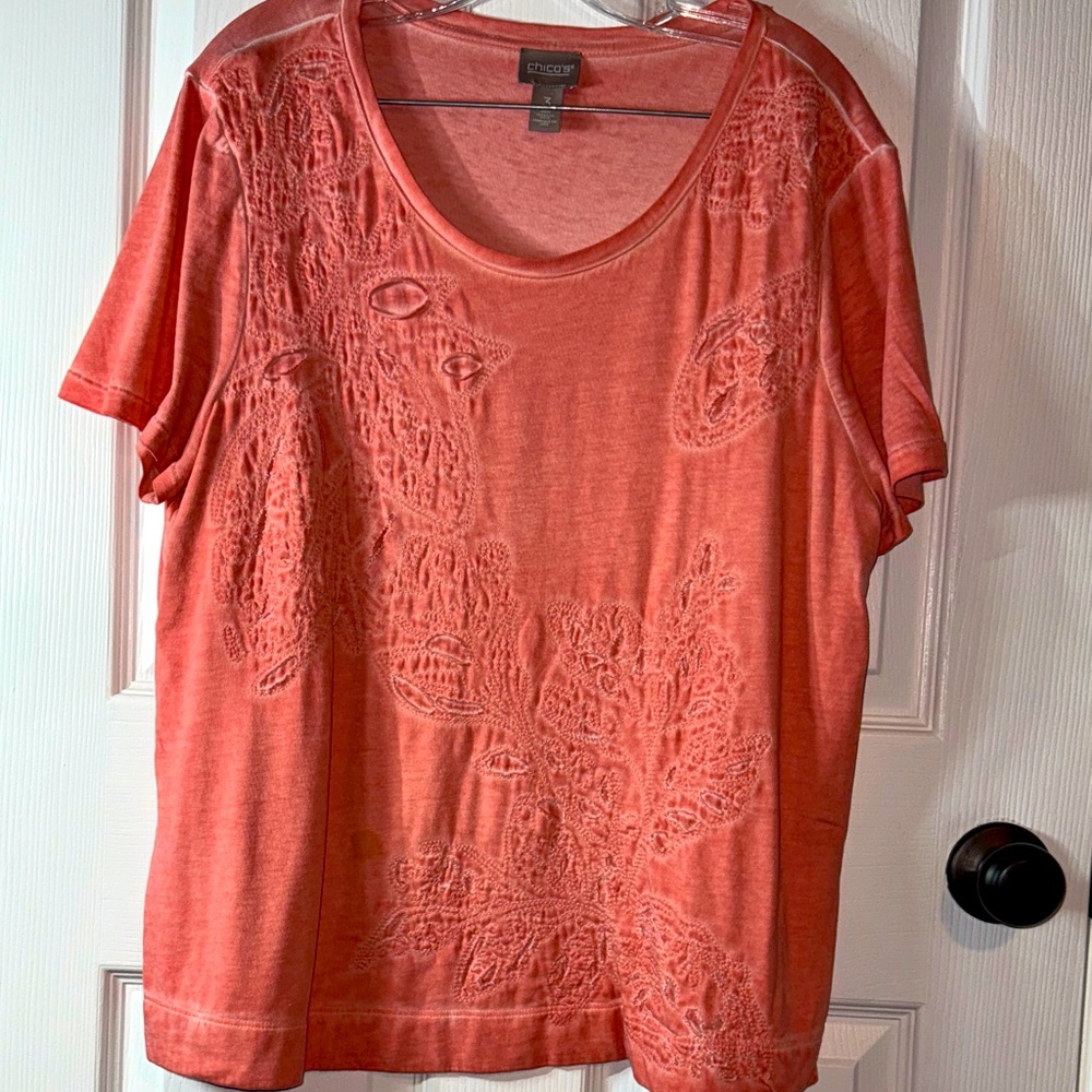 Chico’s Coral Short Sleeve Top